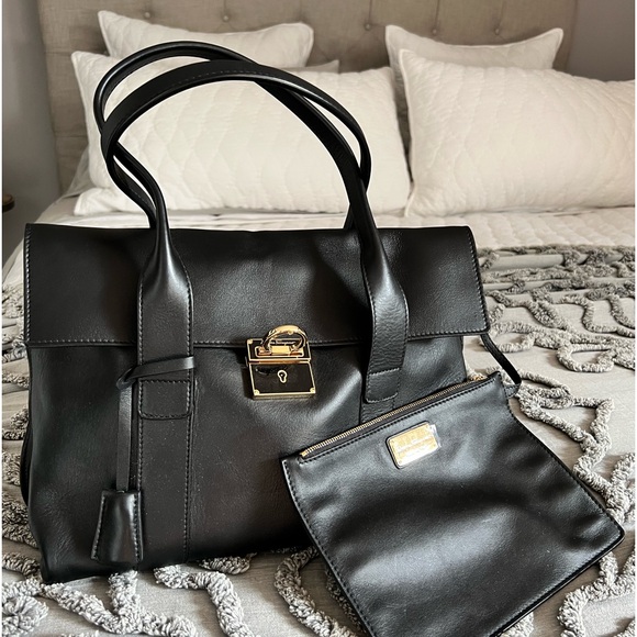 Ferragamo purse - Picture 2 of 5